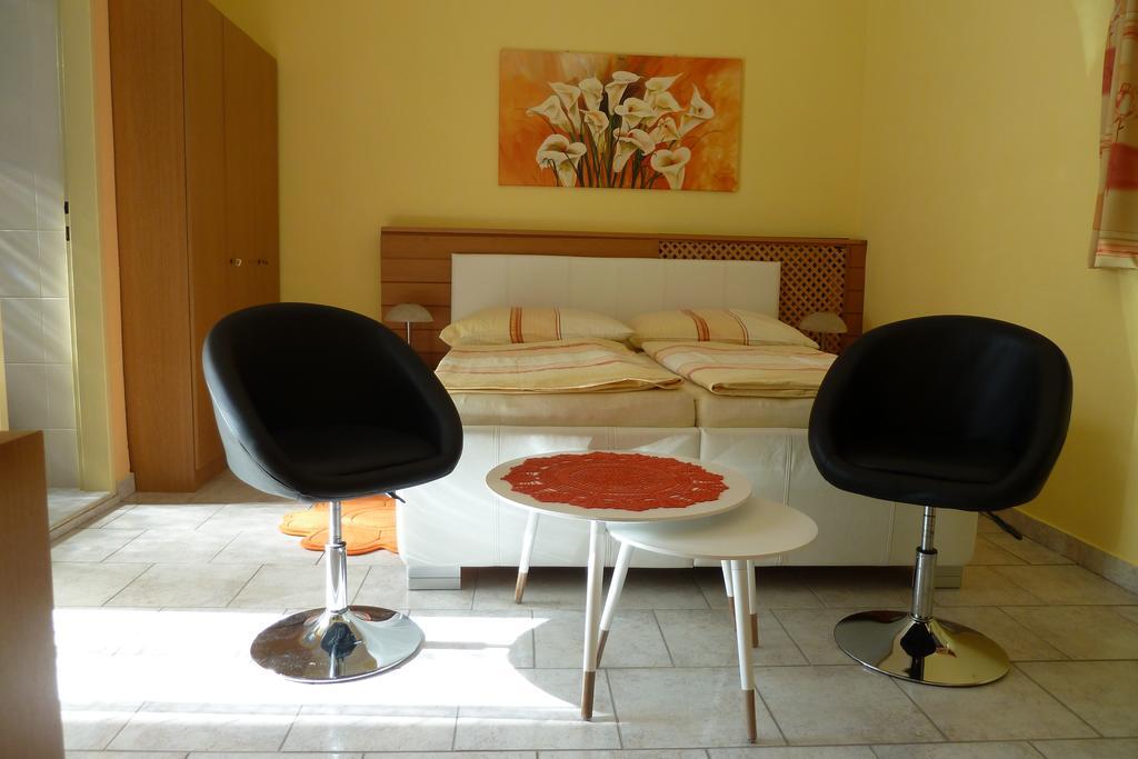 Dreibettzimmer